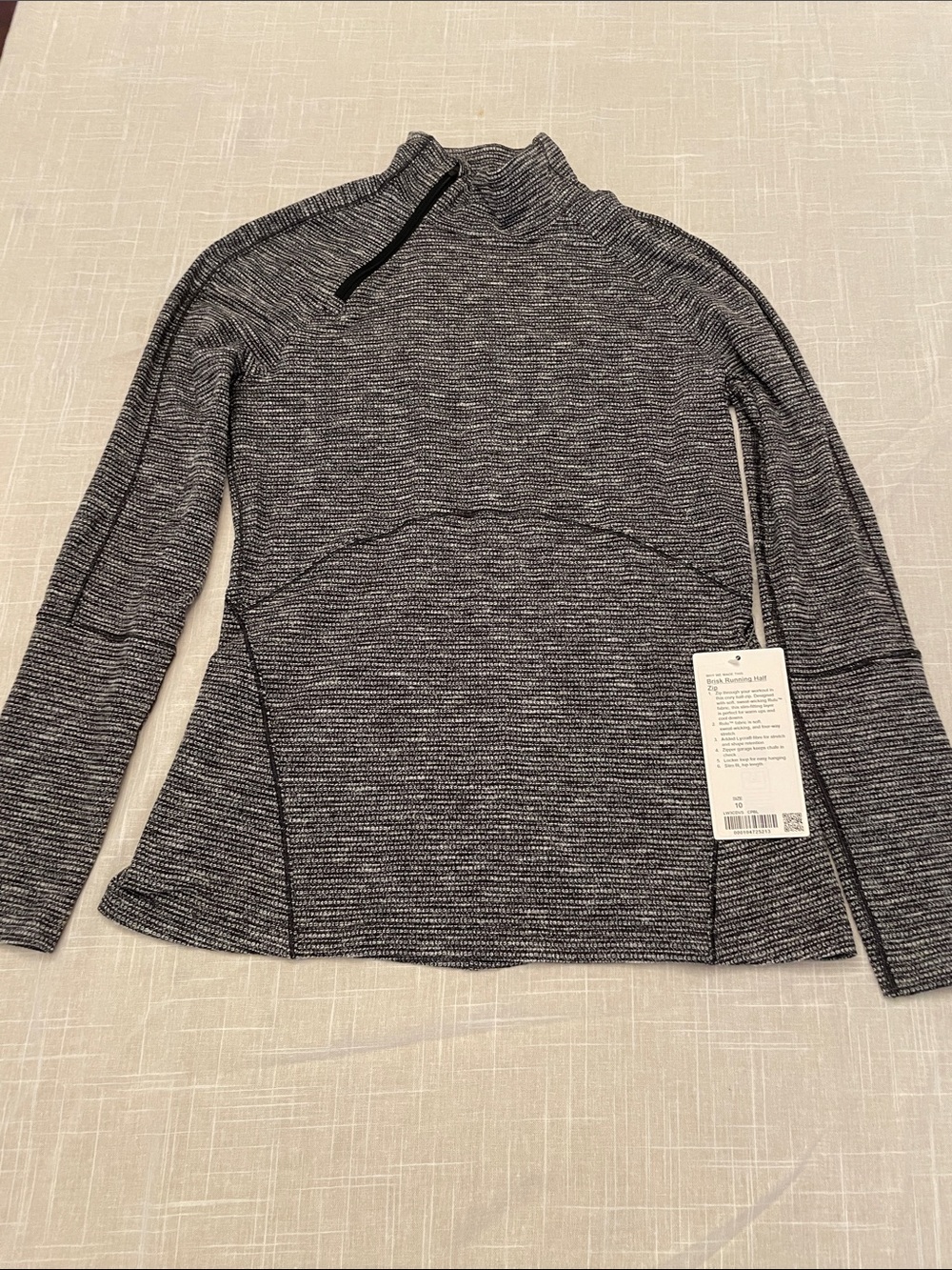 New Lululemon Women’s Brisk Running Top Half Zip Size 10